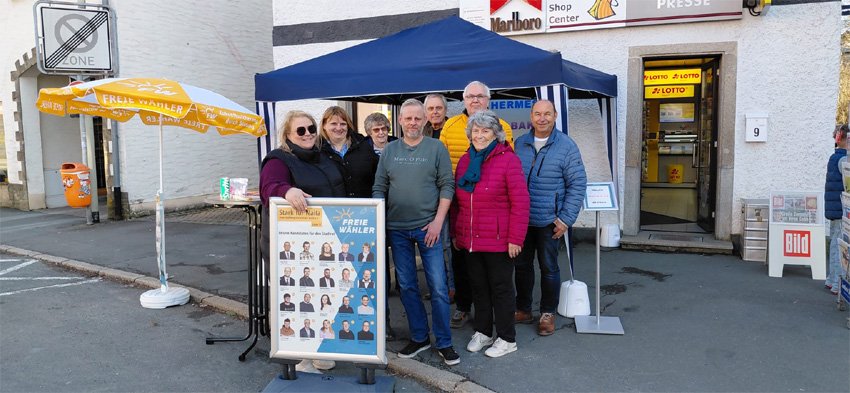 FWG mit Infostand in der Stadt – Sonnenschein und gute Gespräche