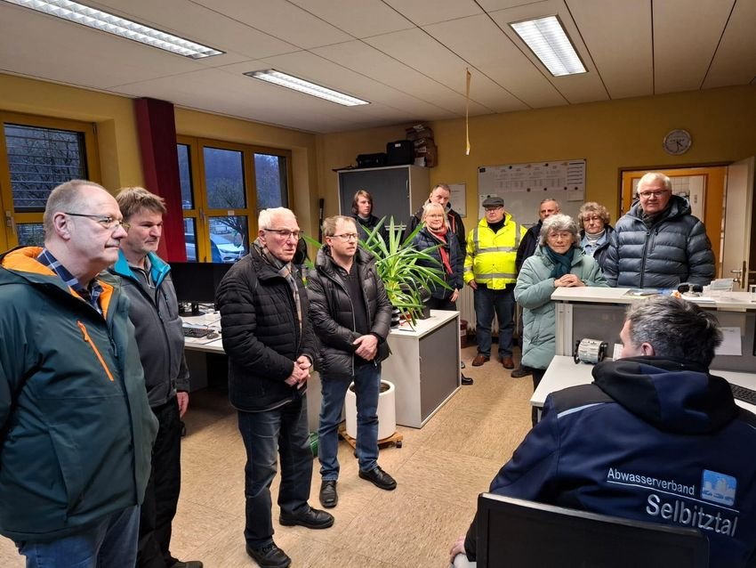 FWG und Ü.W.G vor Ort: Besuch beim Abwasserverband