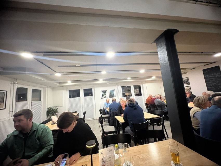 Gemeinsamer Grillhaxen-Abend mit der ÜWG in Marlesreuth