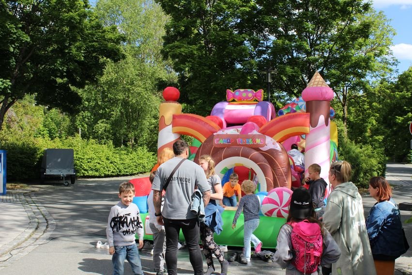 Frühlingsfest der Freien Wähler am GleisEins: Hubert Aiwanger zu Besuch in Naila