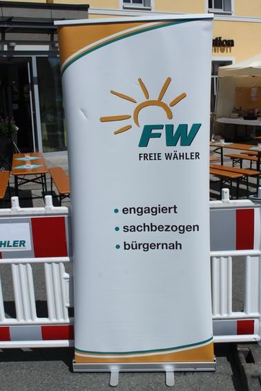 Frühlingsfest der Freien Wähler am GleisEins: Hubert Aiwanger zu Besuch in Naila