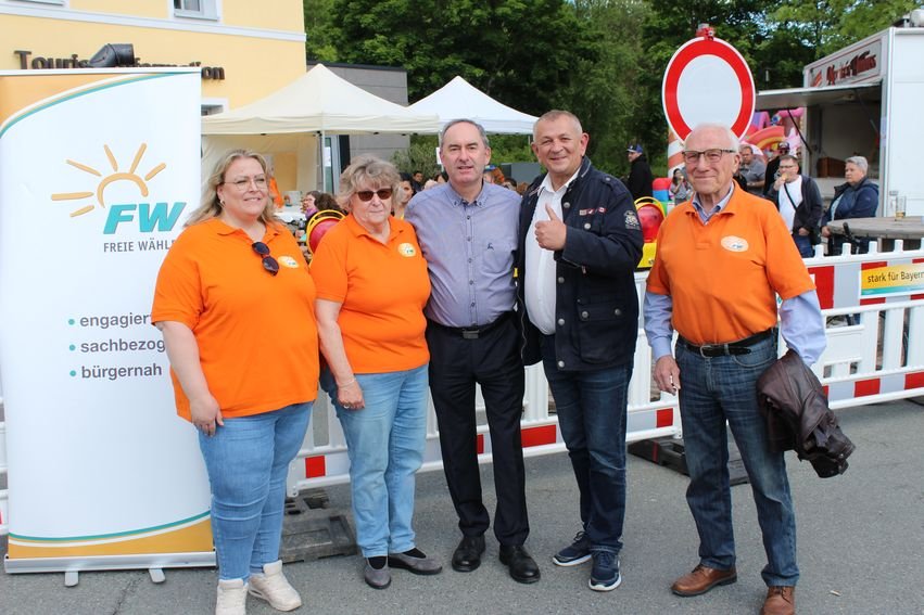 Frühlingsfest der Freien Wähler am GleisEins: Hubert Aiwanger zu Besuch in Naila